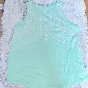 A kids top size 18/20